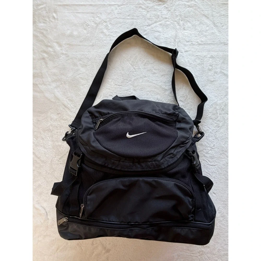 Nike Black Vintage Mesh Ventilated Gym Bag Unisex OS Excellent